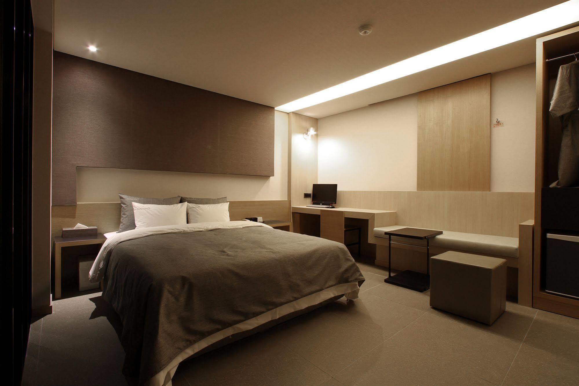 Boutique Hotel K-Oido Siheung Exterior photo