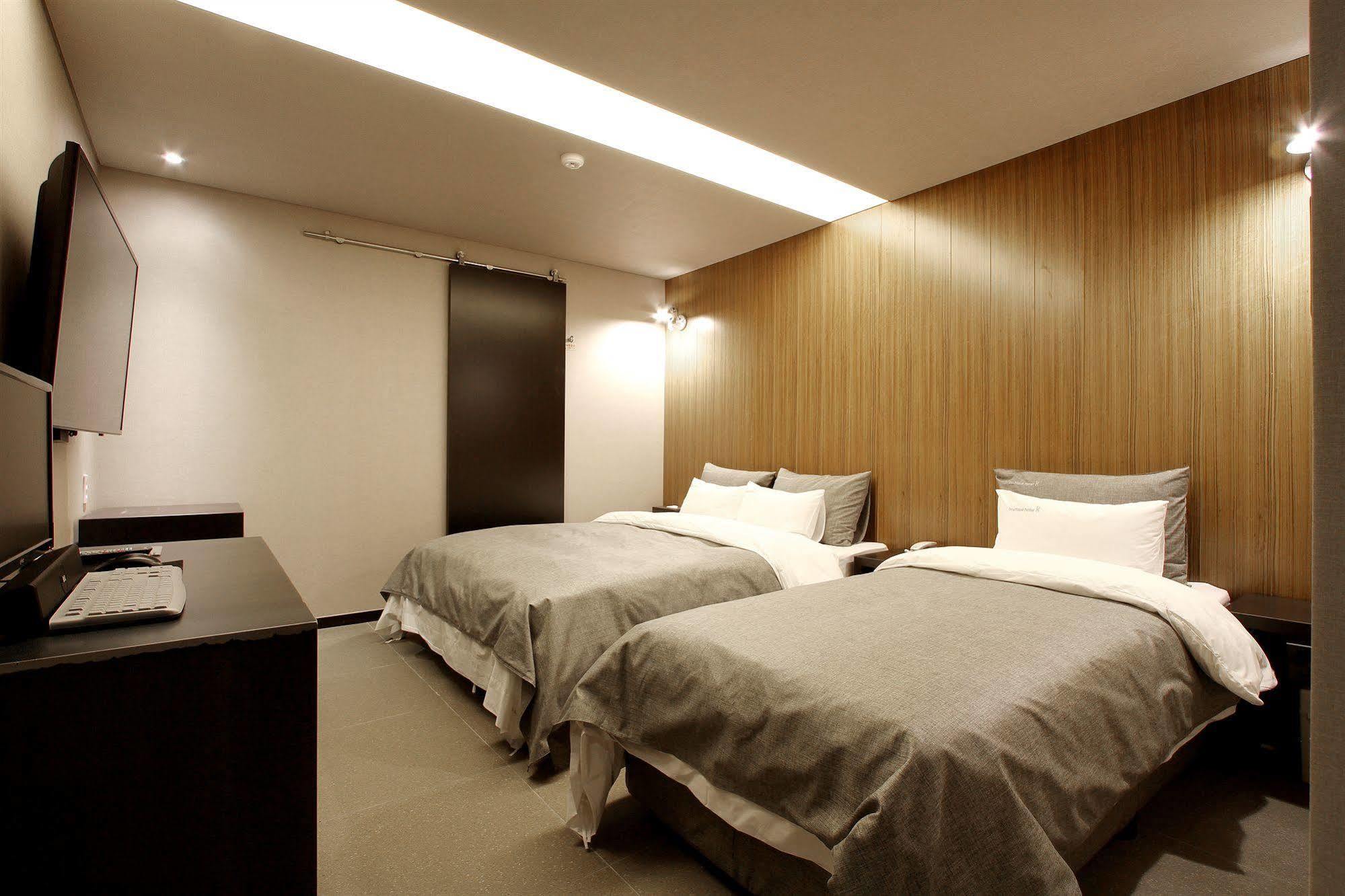 Boutique Hotel K-Oido Siheung Exterior photo